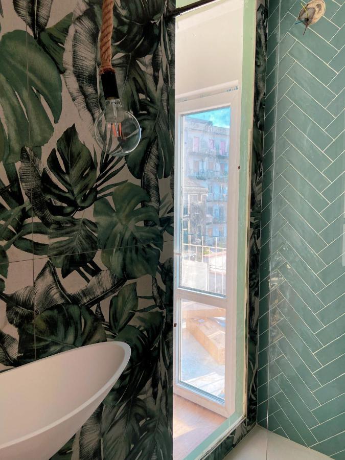 Finestra Sulla Sicilia Bed & Breakfast Catania Bagian luar foto