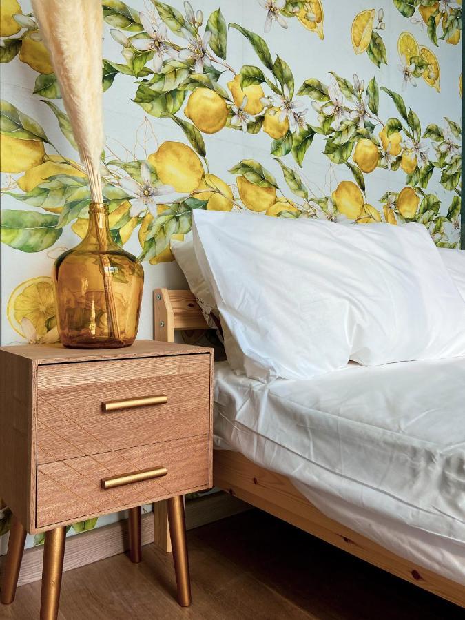 Finestra Sulla Sicilia Bed & Breakfast Catania Bagian luar foto