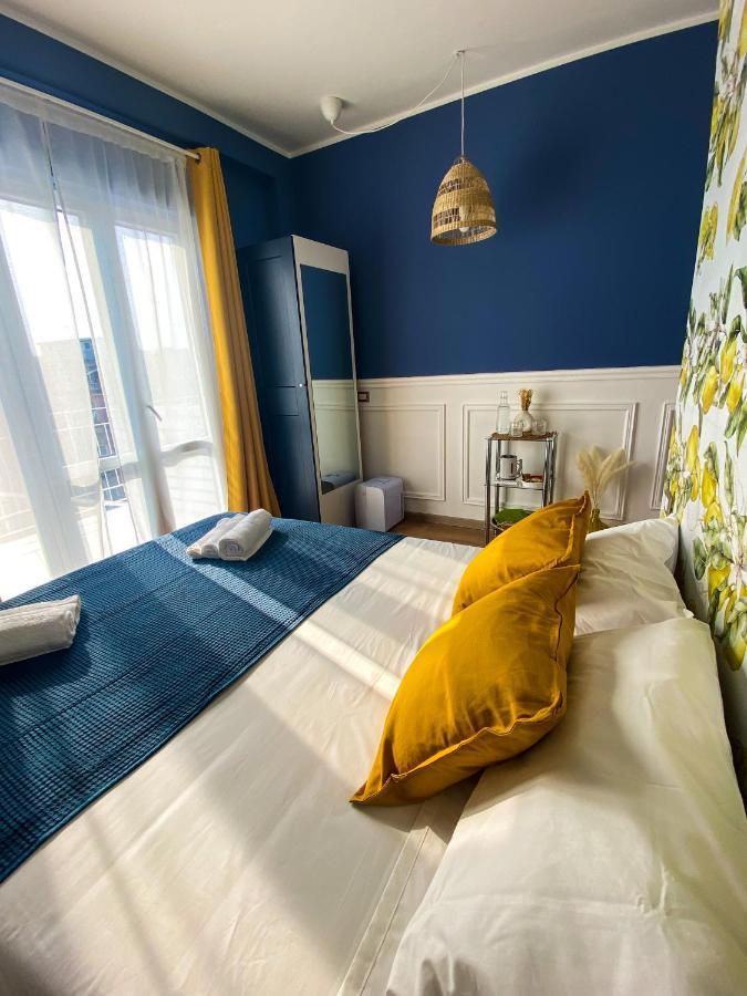 Finestra Sulla Sicilia Bed & Breakfast Catania Bagian luar foto
