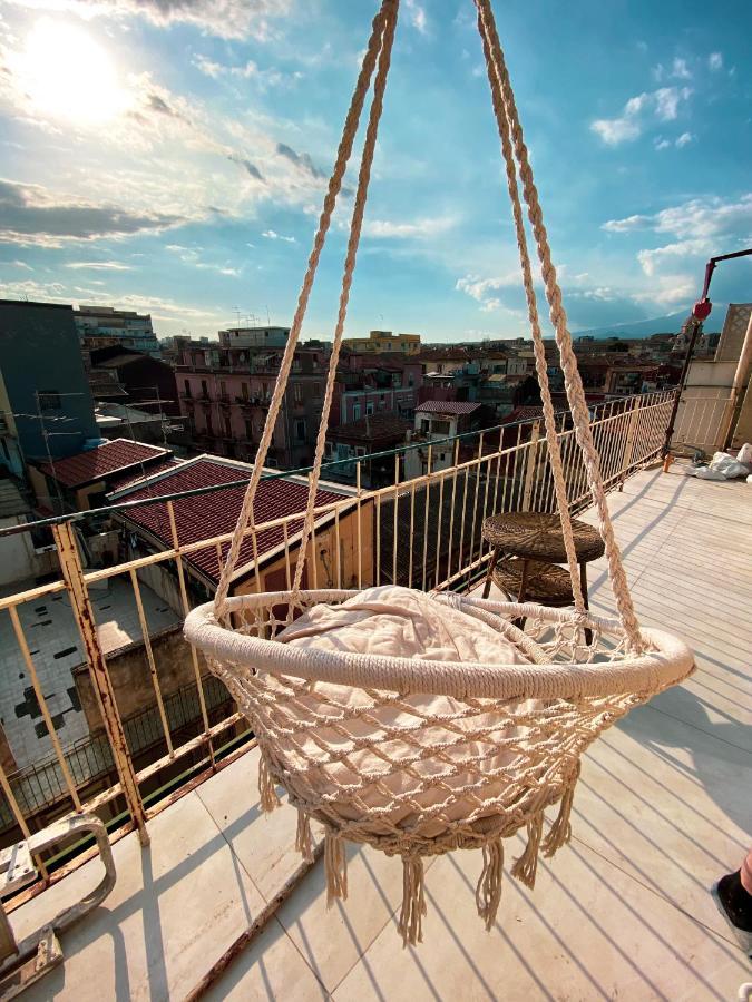 Finestra Sulla Sicilia Bed & Breakfast Catania Bagian luar foto