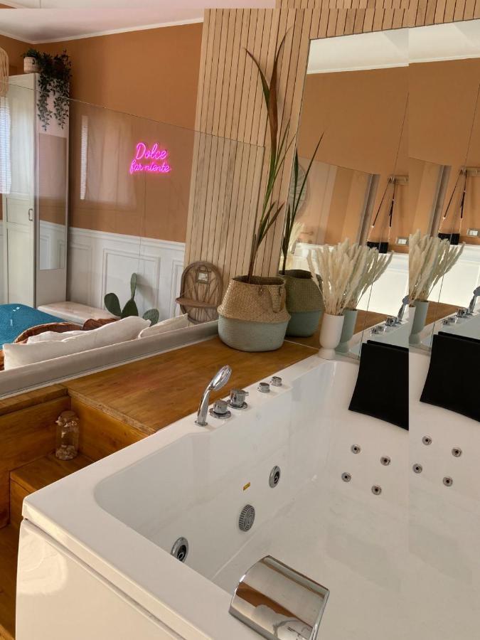 Finestra Sulla Sicilia Bed & Breakfast Catania Bagian luar foto
